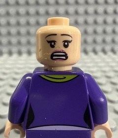LEGO Daphne Blake Minifigure - 75903 Scooby-Doo Mystery Mansion