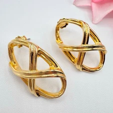 Vintage Avon Earrings Bamboo Trellis 1992 Criss Cross Gold Tone Chic Dimensional