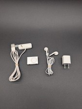 Apple iPod Shuffle 2nd Gen 1GB A1204 Silver With Accessories