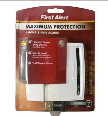 First Alert Maximum Protection Smoke & Fire Alarm P900 White Battery Slim Design