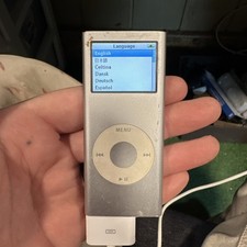 Apple iPod Nano 2nd Generation A1199 2GB Silver - Bad Battery