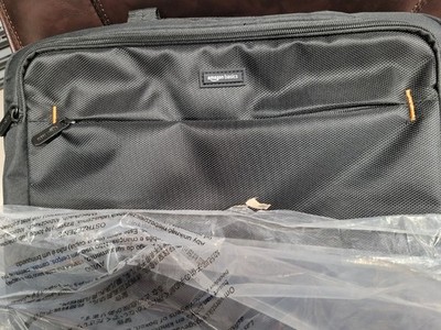 '' New'' 5 Computer Laptop Shoulder BAGS 5 TOTAL Amazon Basic Bags 4 & 1  YYK  Bag