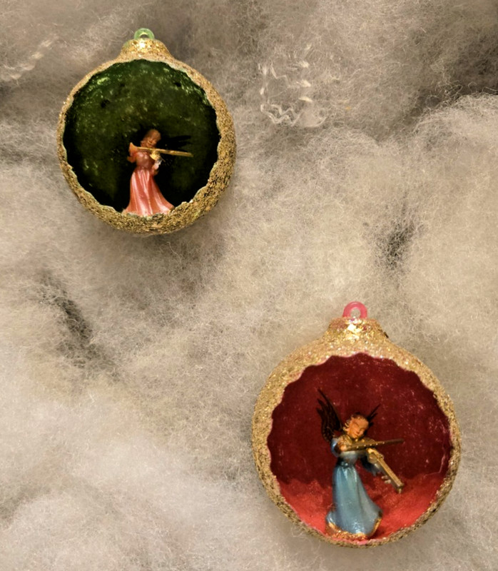 2 Vintage Christmas Ornaments Plastic JewelBrite Gold Glitter Angel Diorama