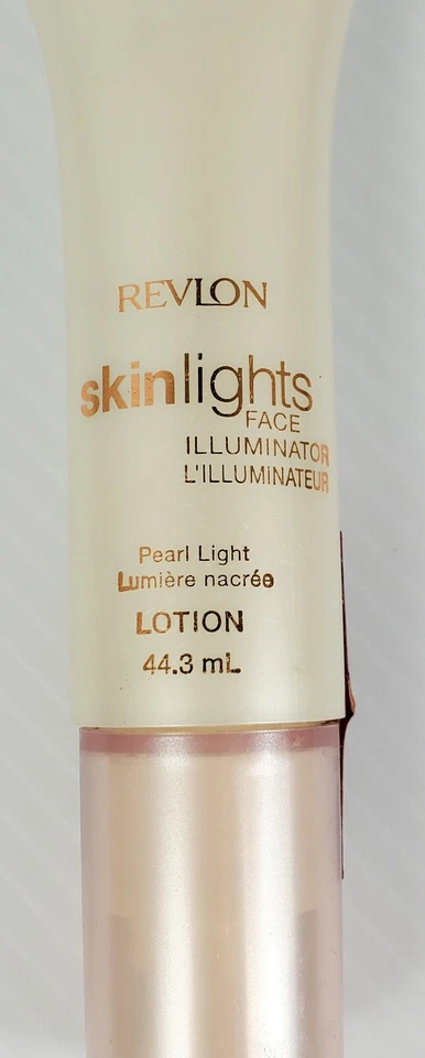 New REVLON Skinlights Face Illuminator Lotion - Pearl Light - Image 3 of 4