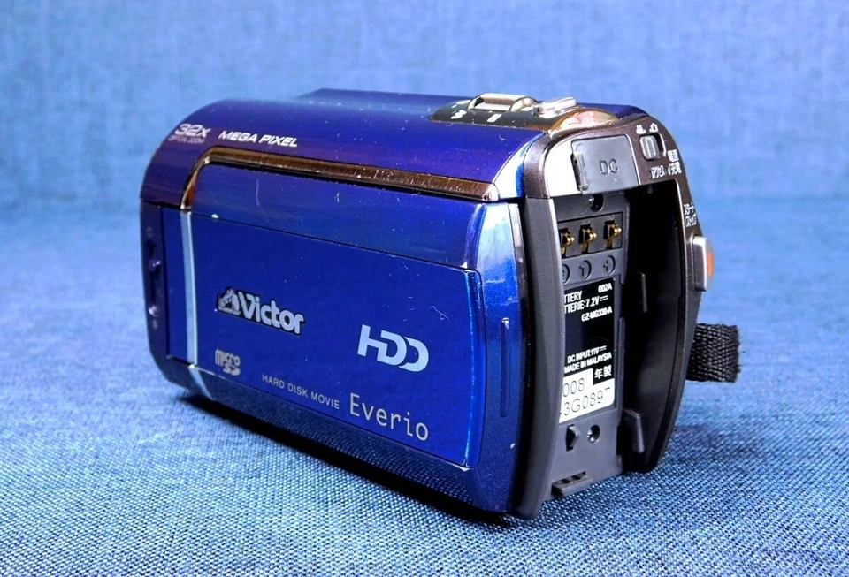 JVC Everio GZ-MG330 Hybrid Camcorder Digital Video Camera 32x optical zoom Blue - Image 4 of 4