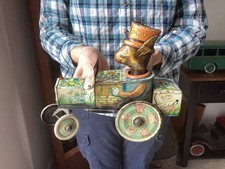 Louis Marx Uncle Wiggily tin lithographed wind-up Crazy Car 1935