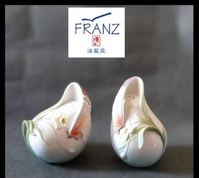 Franz Collection Salz & Pfeffer Schmetterling Porzellan Streuer Set Floral...