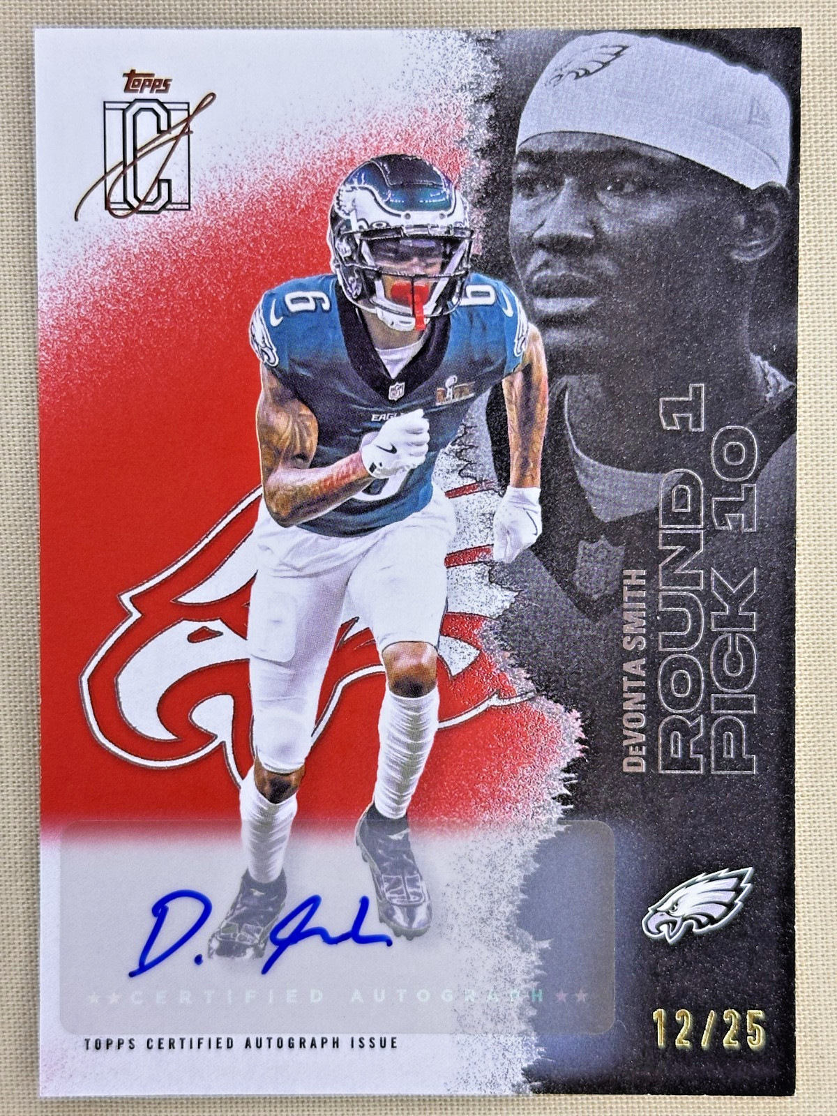 2025 Topps Signature Class Devonta Smith Red auto /25 Philadelphia Eagles #94