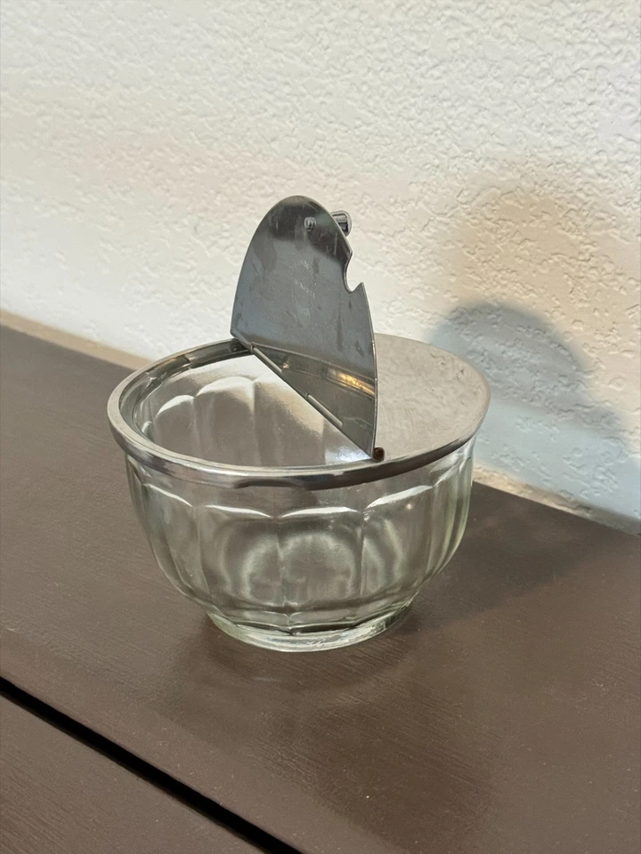 Cuenco de vidrio Bloomfield Industries con tapa con bisagras de acero inoxidable 5" hecho en EE. UU. Foto 2 de 4