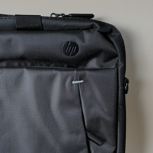 HP 14.1" Business Slim Top Load Notebook Laptop Case Bag, Shoulder Strap 2SC65AA - Picture 2 of 6