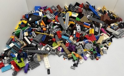 Lot of 3 Pounds of LEGO Random Parts Pieces Bricks Plates Many colors Building