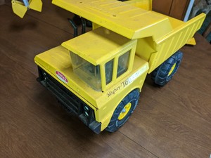 tonka classic mighty dump truck