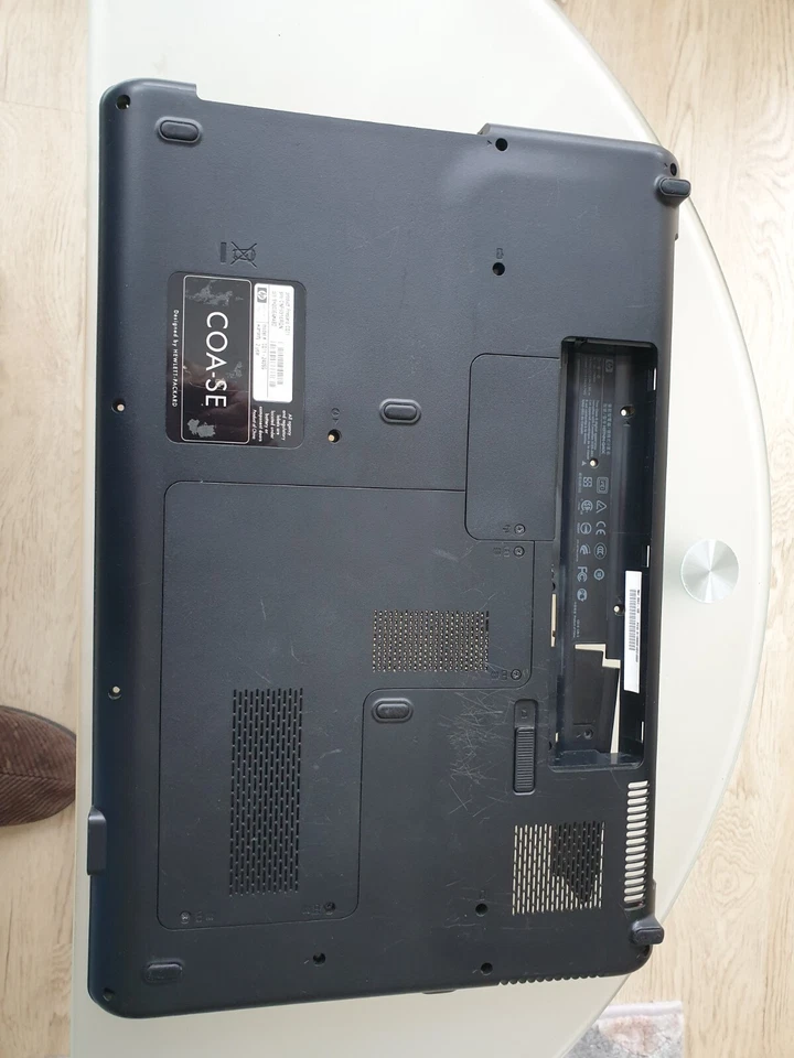 CQ71 Gehäuse Unterteil & Palmrest - Bild 4 von 4