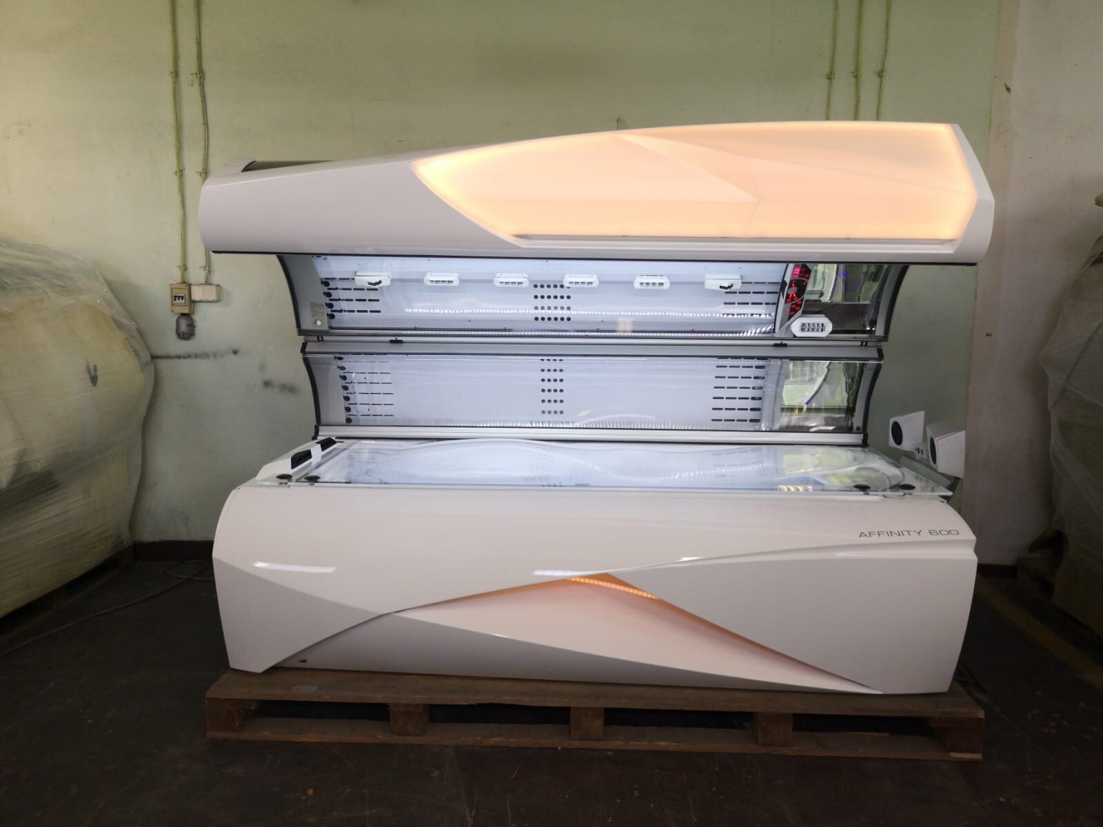 Ergoline Affinity 600 twin power , sunbed FREE INSTALATION AND DELIVERY