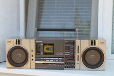 Vintage Old Radio Stereo Cassette Player SHARP QT-382