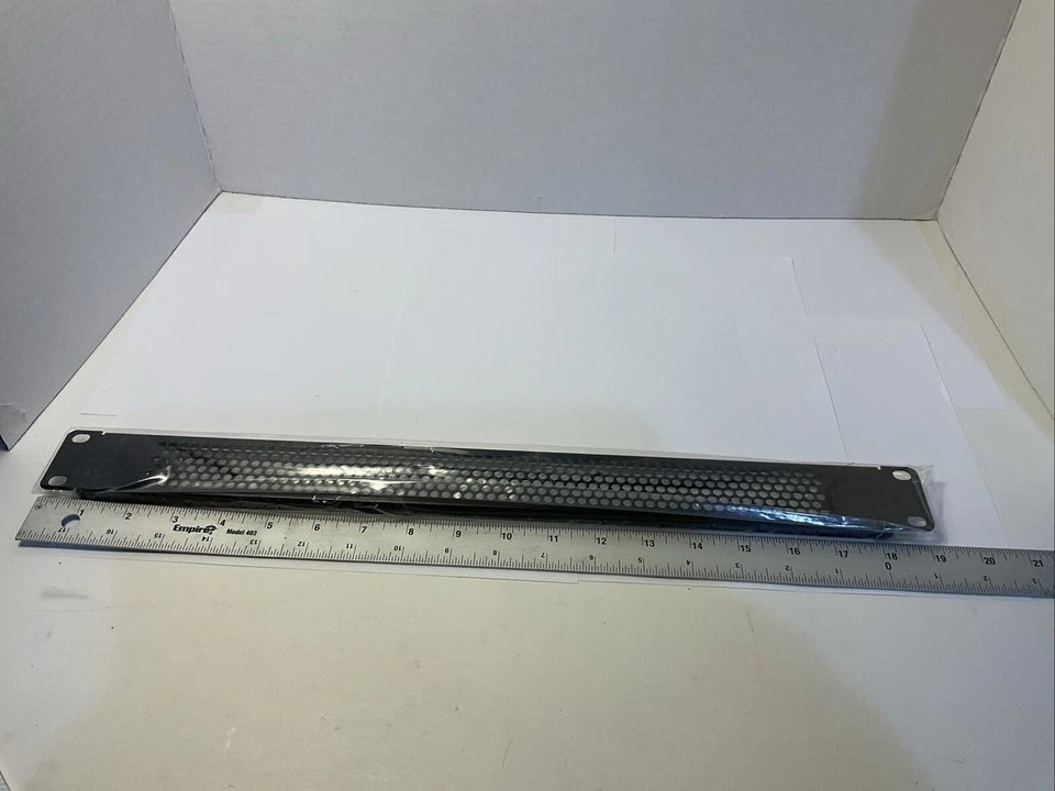 Navepoint 1 U Blank Rack Mount Panel Spacer ,Venting /19 “ Server Rack Lot Of 2 - Image 2 of 4