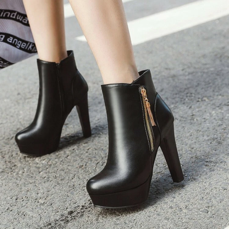 High clearance platform booties