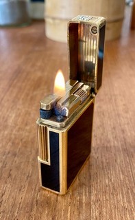 ST DUPONT Ligne 1 Lighter Petit BR Gold Plate and Black Lacquer