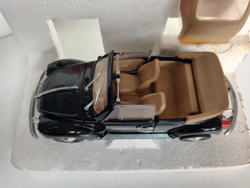 Polistil Volkswagen Beetle 1303 Cabriolet Black S15 Boxed 1:25 Vintage 1974 - Image 4 of 4