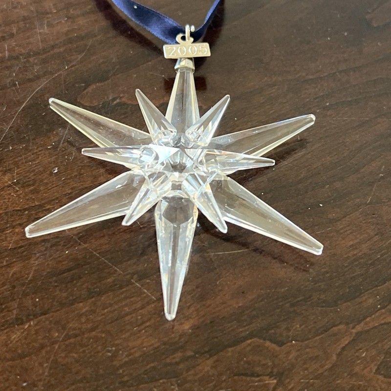 Swarovski Crystal 2005 Annual Christmas Snowflake Ornament - No Box