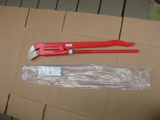 NEW Large  Knipex 83 30 030 4-3/4 In Jaw Capacity 26" Overall Length Pipe Wrench