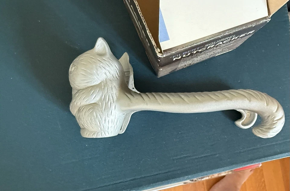 RSVP Cast Aluminum Filbert Squirrel Nutcracker Spring Squeeze Tail Original Box - Image 4 of 4