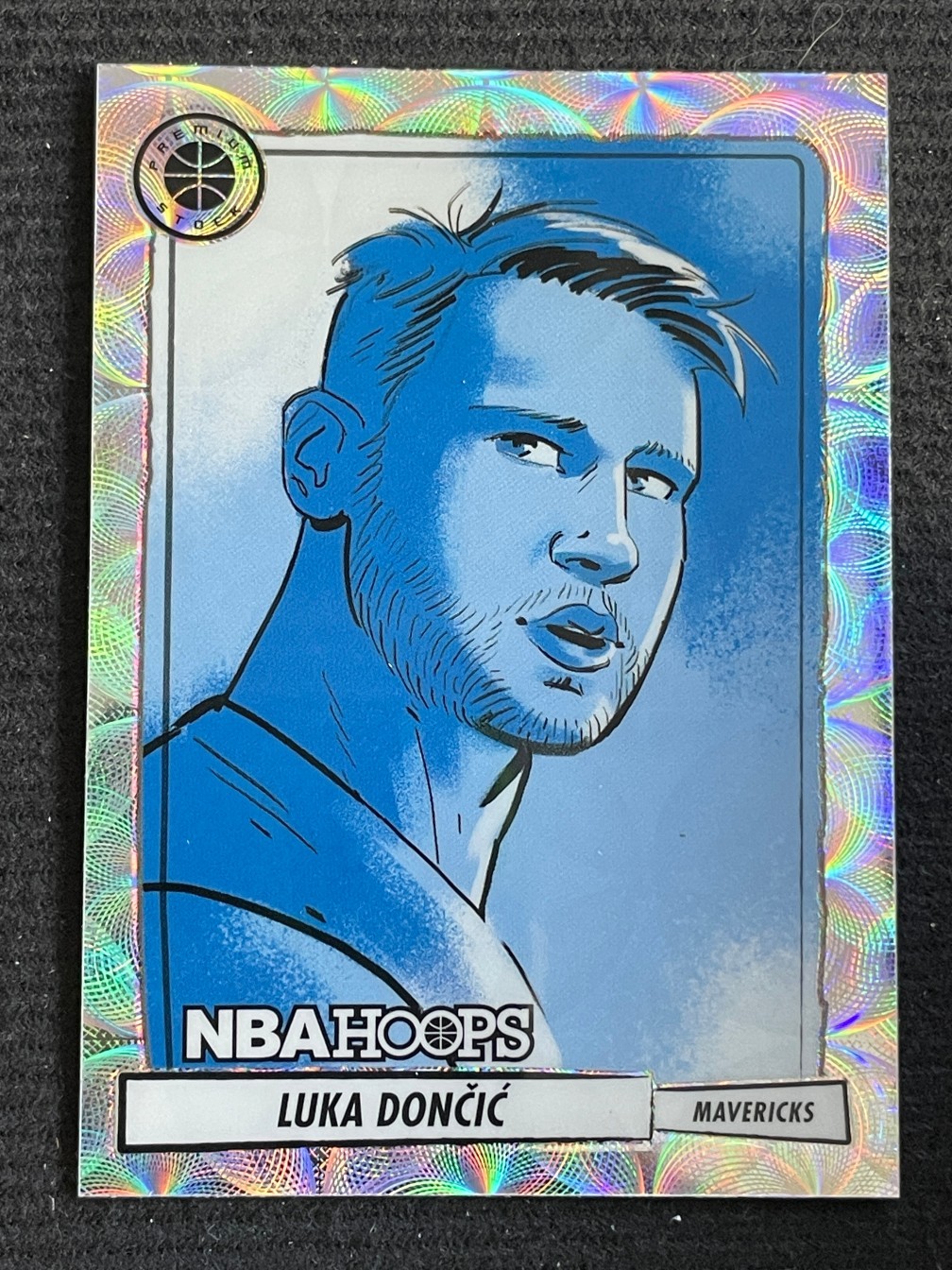 Luka Doncic 2023-24 Panini Hoops Premium Stock Presentations Prizm #7
