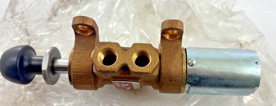 Schrader Bellows M04821898 Manual Valve – Industrial Pneumatic Control - Image 3 of 4
