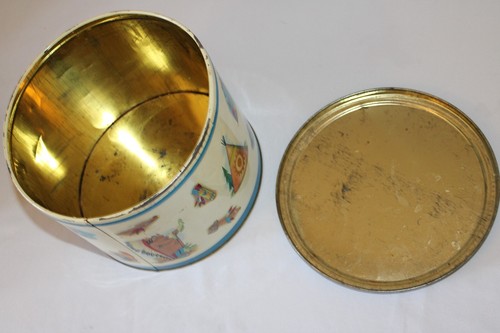 Vintage 1950s Walt Disney Peter Pan Wendy Hook Biscuit Tin Litho Box Denmark - Picture 14 of 17