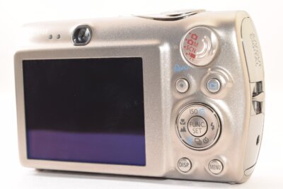 ②Canon IXY DIGITAL 2000 IS チタンシルバー ASCII.jp：【レビュー】輝きチタンボディーのキヤノン「IXY