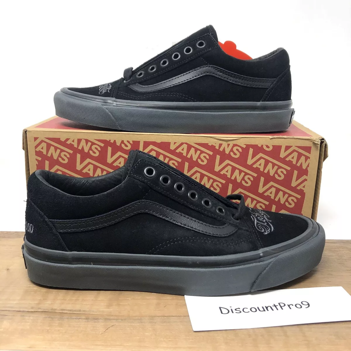 Vans old hot sale skool cartoon