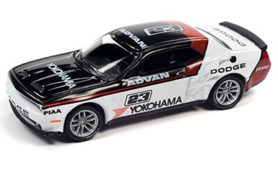 DODGE Challenger SRT Hellcat - #23 - 2019 - Yokohama - Auto World 1:64