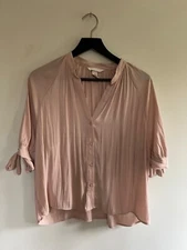 H&M Womens Dusty  Pink Blouse Top Loose Button Short Sleeve Tie Size 8 Flowy