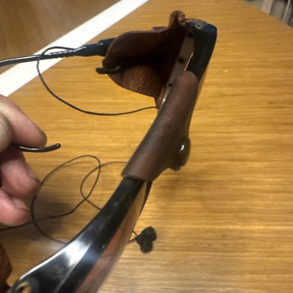 Gafas de sol vintage BOLLE IREX 100 Glacier marco negro con guión de cuero años 60 Foto 3 de 4