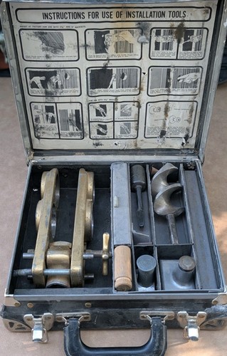 KWIKSET Locksets Installation Kit Hole Boring Jig in Storage Box Vintage - Picture 2 of 14