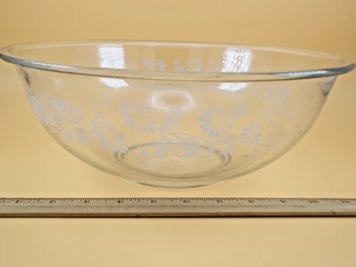 Vintage Pyrex 326 4L Colonial Mist Mixing Bowl Clear White Daisies 11 3/4” Large