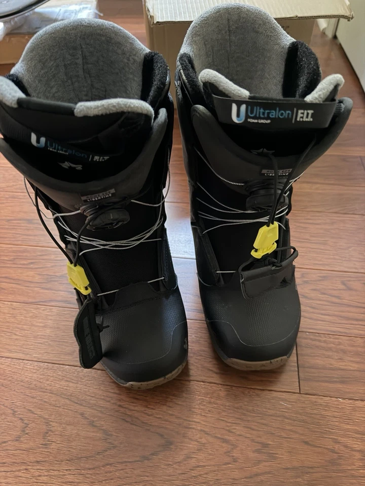 Rome Libertine Lace Snowboard Boots Men's Size 8.5 Black/Olive Used. One Run - Image 2 of 4