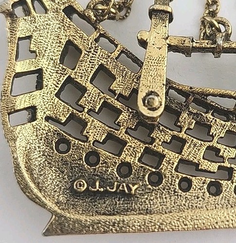 J.jay 1960’s-70’s Gold Tone Sailing Ship Necklace 3.5" Pendant Nautical - Picture 4 of 5
