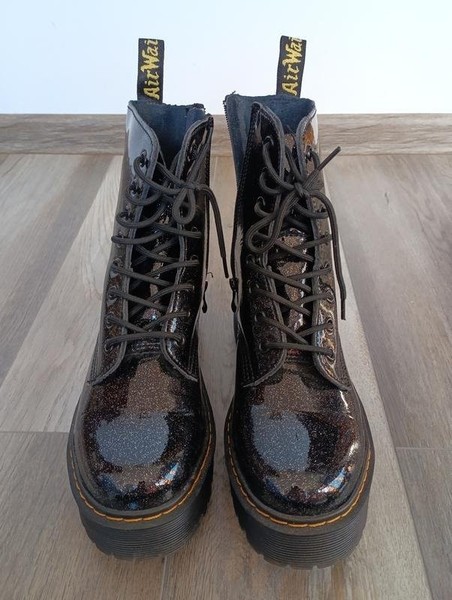 Women Dr. Martens Boots 40