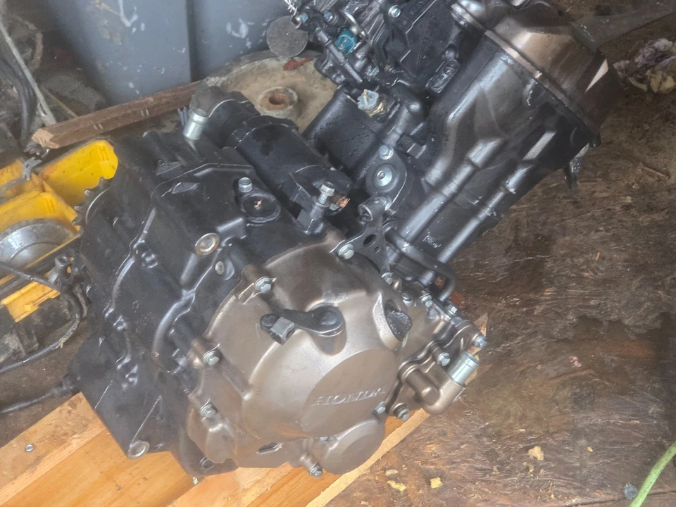 Двигатель 2017 honda CBR 300R - Изображение 3 из 4