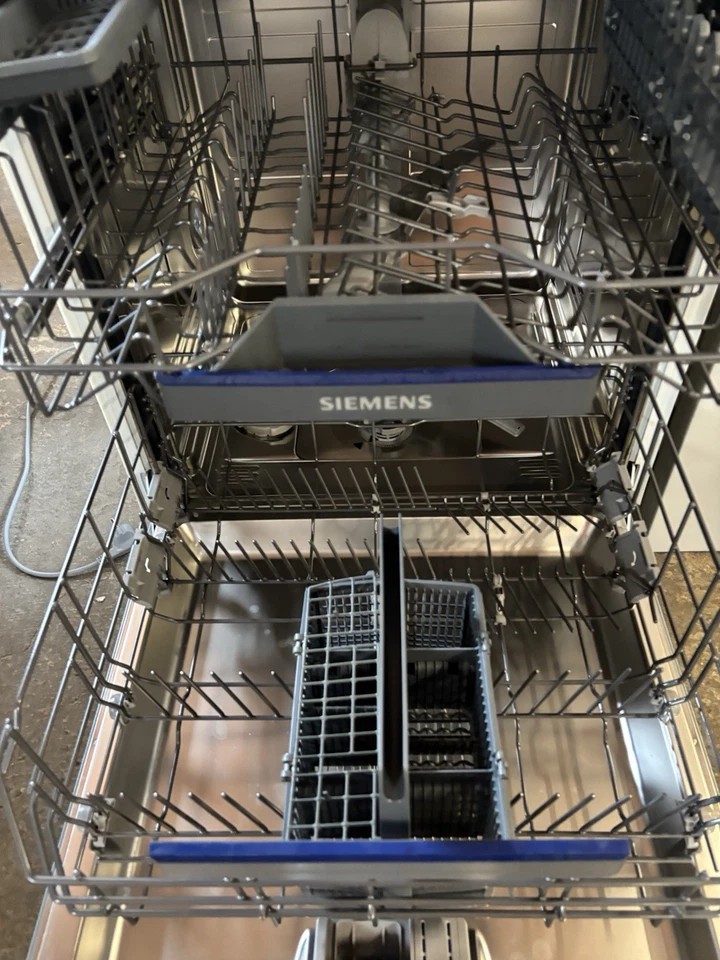 SIEMENS SN43HS60AE Geschirrspüler (unterbaufähig, 598 mm breit, 44 dB (A), D) - Bild 3 von 4