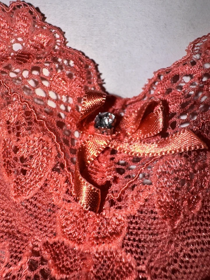 Bragas interiores de encaje melocotón talla 8 de H&M para mujer Foto 3 de 4