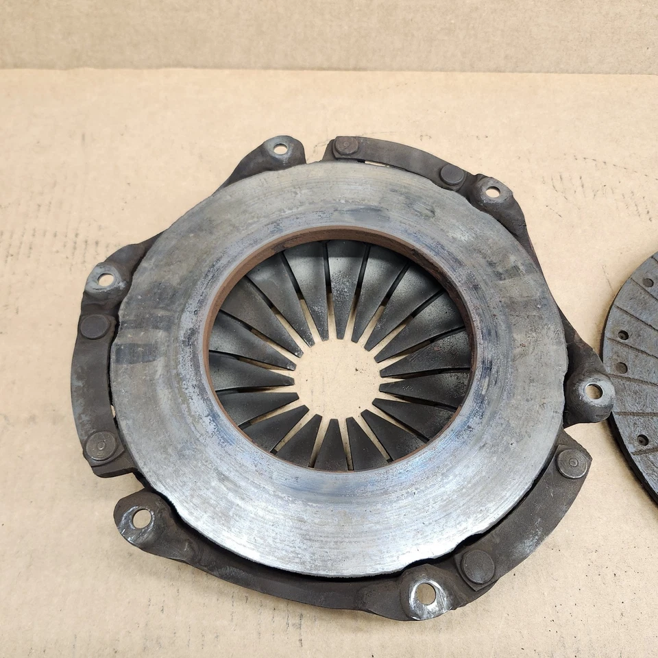 85-88 C4 Corvette Embrague Placa de Presión Disco Disco Conjunto Cubierta 85' BUEN USADO Foto 2 de 4