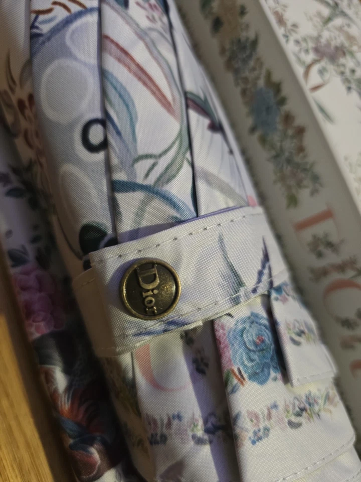 DIOR Umbrella with Pouch -GWP Authentic with Box - Image 4 of 4