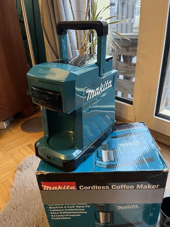 Makita Coffee Maker DCM501 - Bild 3 von 4