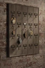 Multi Key Holder Wood Wall Rack 20 Hooks Vintage Style Office Motel Hotel