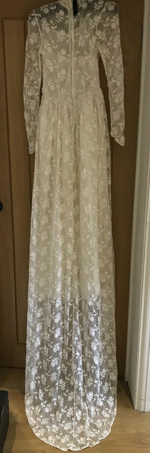 True Vintage 1940s/50s Ivory Lace Wedding Dress, 16" armpit to armpit approx. 2