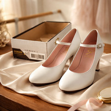 Capezio Leather 650 Character Shoes- Size 4 M White- New in Box