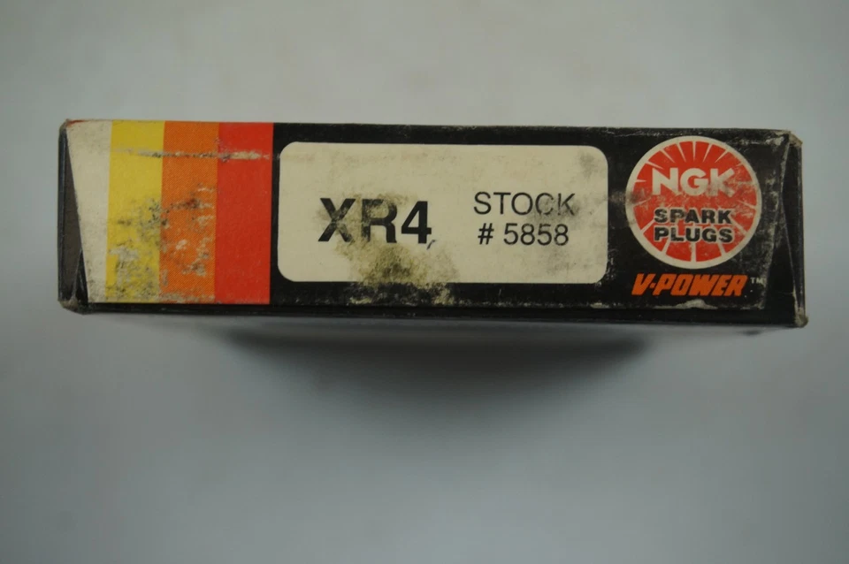 NGK V POWER XR4 NÚMERO DE STOCK 5858 BUJÍAS NUEVAS Foto 4 de 4