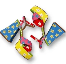 Gianni Bini Ulti-Mate Floral Rainbow Rhinestone Platform Sandals Women's Size 8